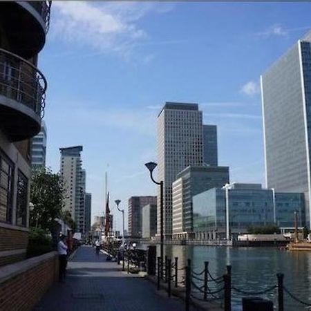 Apartment Wharf - Meridian Place 伦敦 外观 照片