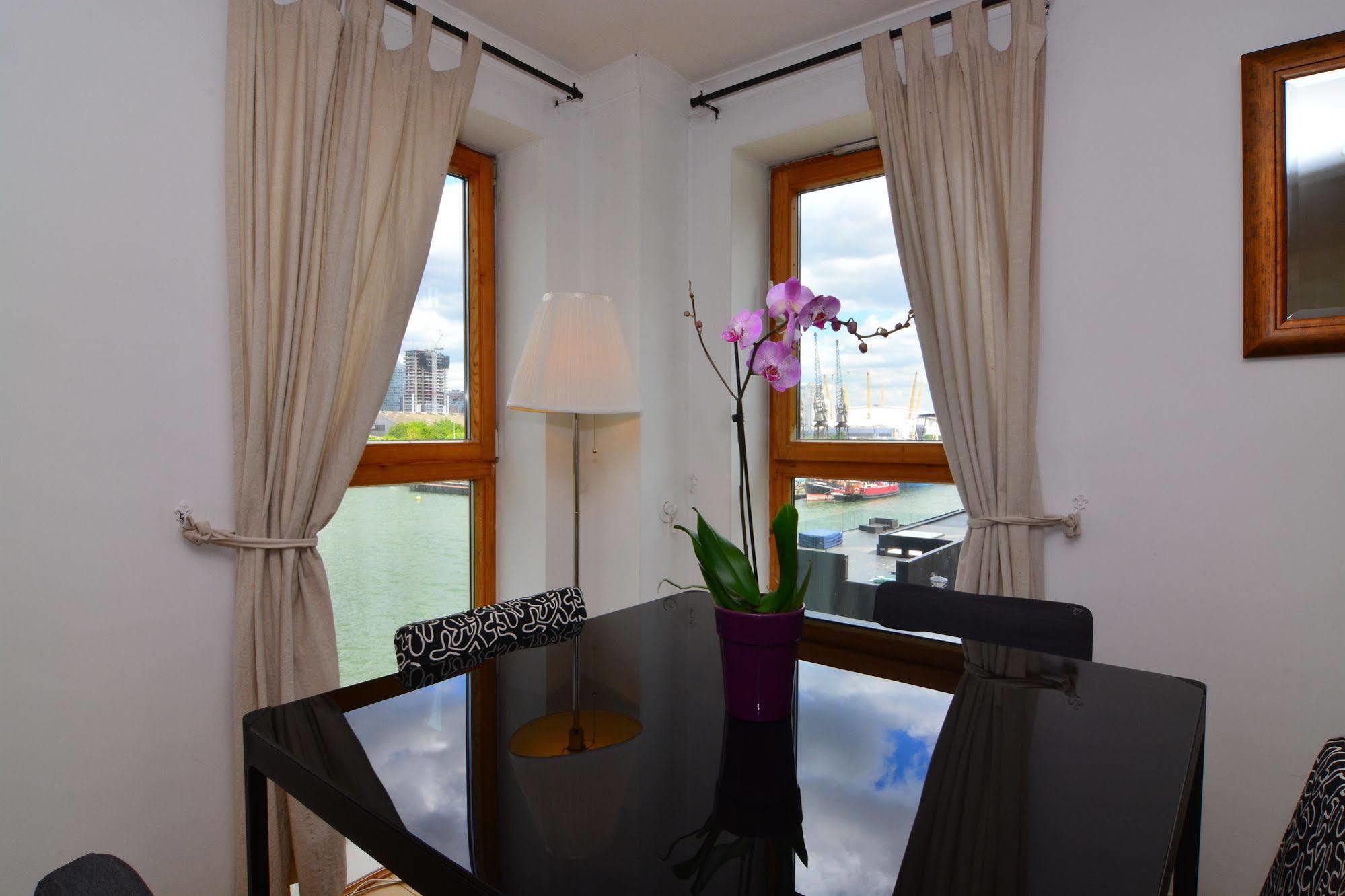 Apartment Wharf - Meridian Place 巴尔金 外观 照片